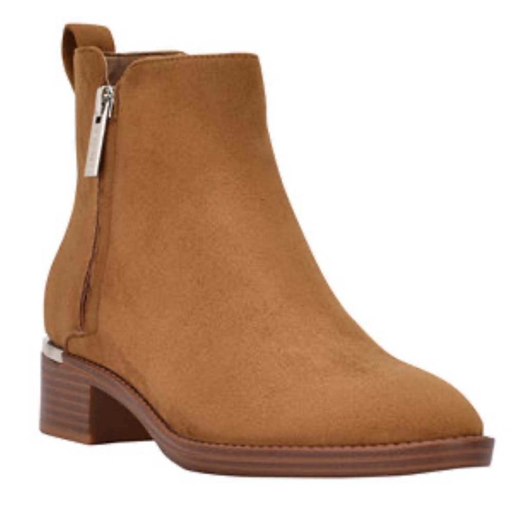 NWOT Calvin Klein Womens Deniece Block Heel Ankle Booties Size 7m